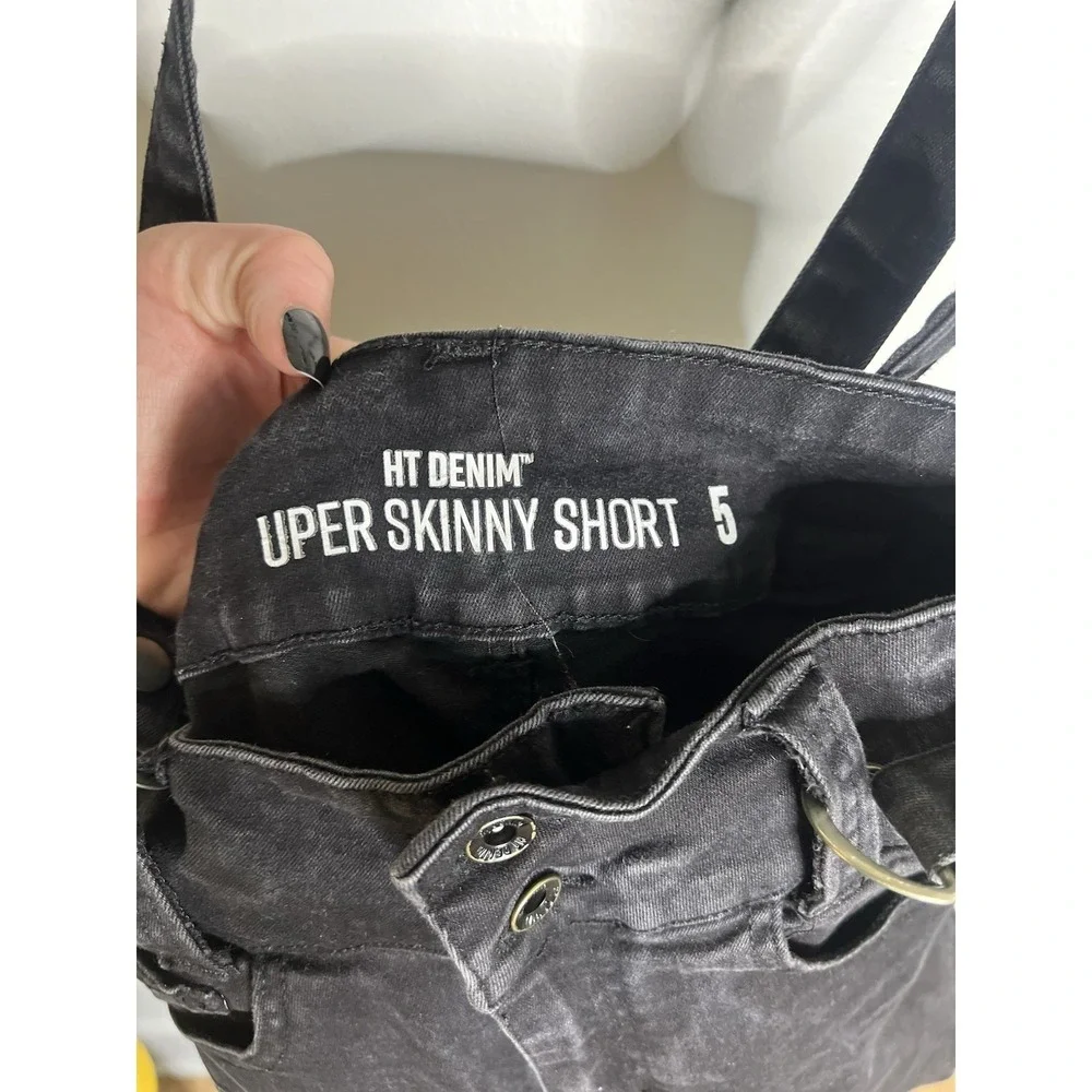 Hot Topic Junior 5 Super Skinny Short Black Denim Suspender Shorts Emo Goth‎ Y2K